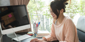 pekerja freelance